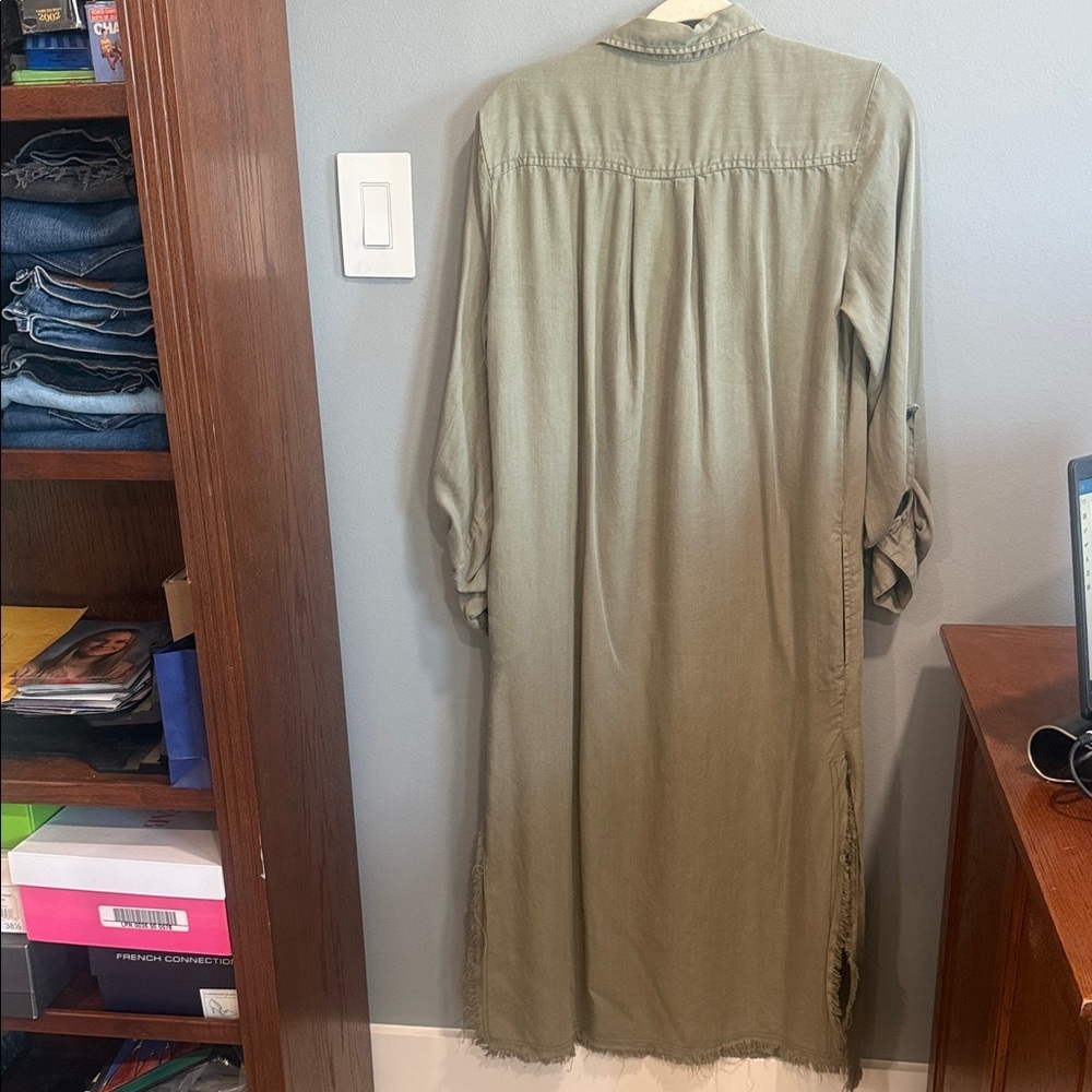 Velvet Heart Sage Green Shirt Dress - Picture 8 of 8